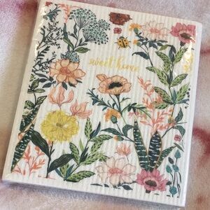 Wildflowers Swedish  Dish Cloths Set of 6 NWT 7”X 7.50” Unbranded Six Designs